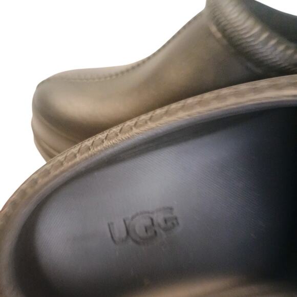 Uggs, Tasman, black slip on clog with removable sock, unisex size 9 - Picture 13 of 14